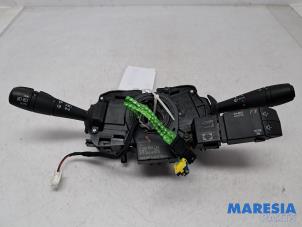 Gebruikte Combischakelaar Stuurkolom Renault Trafic (1FL/2FL/3FL/4FL) 2.0 dCi 16V 145 Prijs € 120,99 Inclusief btw aangeboden door Maresia Parts