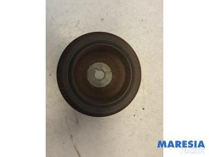 Gebruikte Krukas Poelie Renault Kangoo (KC) 1.2 16V Prijs € 20,00 Margeregeling aangeboden door Maresia Parts