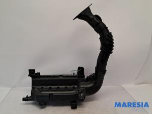 Gebruikte Luchtfilterhuis Peugeot 308 (L3/L8/LB/LH/LP) 1.2 12V e-THP PureTech 130 Prijs € 45,00 Margeregeling aangeboden door Maresia Parts
