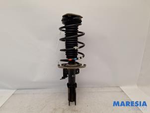 Gebruikte Schokdemperpoot rechts-voor Peugeot 308 (L3/L8/LB/LH/LP) 1.2 12V e-THP PureTech 130 Prijs € 85,00 Margeregeling aangeboden door Maresia Parts