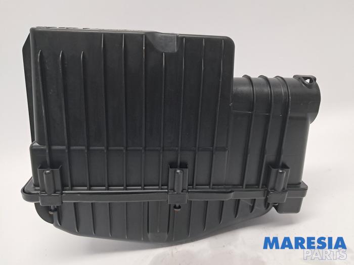 Gebruikte Luchtfilterhuis Peugeot 208 I (CA/CC/CK/CL) 1.0 Vti 12V PureTech Prijs € 19,95 Margeregeling aangeboden door Maresia Parts