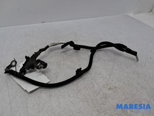 Gebruikte Accu sensor Peugeot 208 I (CA/CC/CK/CL) 1.0 Vti 12V PureTech Prijs € 25,00 Margeregeling aangeboden door Maresia Parts