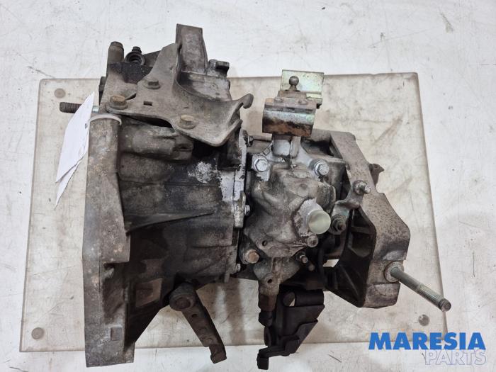 Versnellingsbak van een Fiat 500 (312) 1.4 16V 2007
