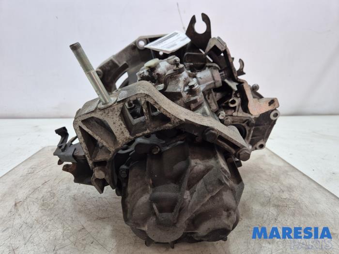 Versnellingsbak van een Fiat 500 (312) 1.4 16V 2007