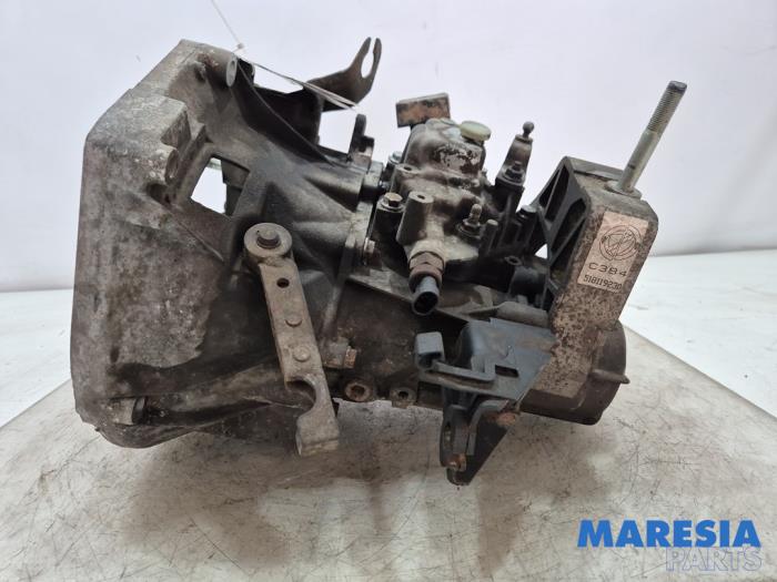 Versnellingsbak van een Fiat 500 (312) 1.4 16V 2007