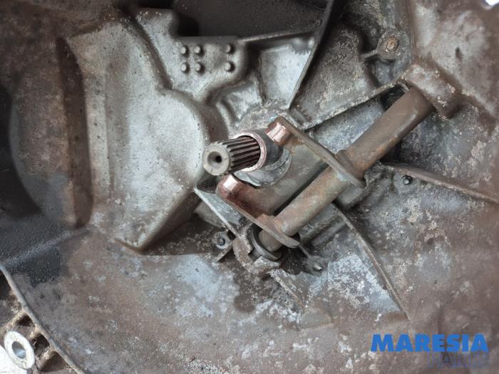 Versnellingsbak van een Fiat 500 (312) 1.4 16V 2007