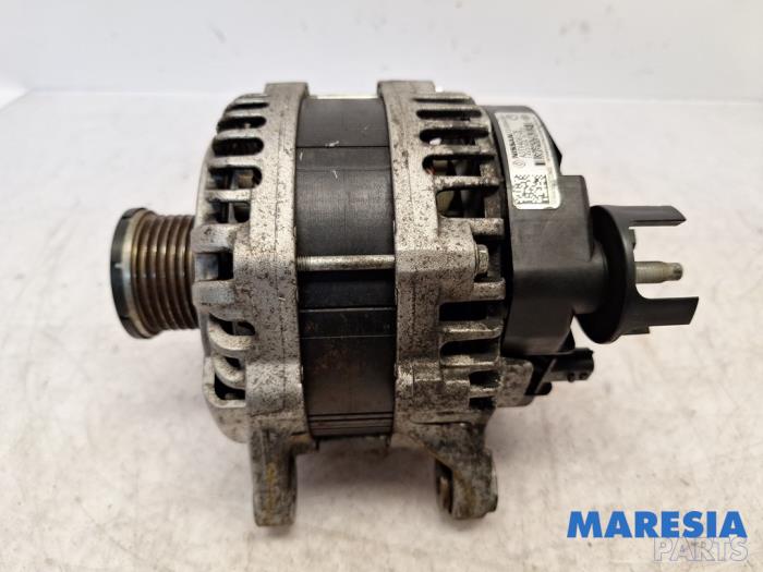 Gebruikte Dynamo Renault Trafic (1FL/2FL/3FL/4FL) 2.0 dCi 16V 145 Prijs € 181,49 Inclusief btw aangeboden door Maresia Parts