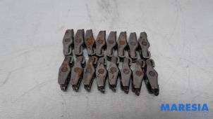 Gebruikte Tuimelaar Opel Vivaro 1.6 CDTI BiTurbo 120 Prijs € 60,50 Inclusief btw aangeboden door Maresia Parts