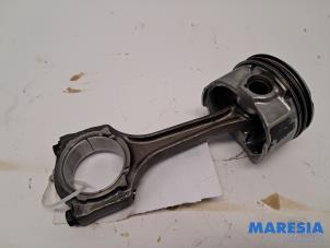 Gebruikte Drijfstang Alfa Romeo Giulietta (940) 1.4 TB 16V MultiAir Prijs € 45,00 Margeregeling aangeboden door Maresia Parts