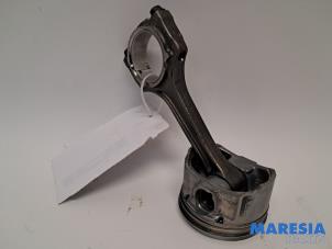 Gebruikte Drijfstang Alfa Romeo Giulietta (940) 1.4 TB 16V MultiAir Prijs € 45,00 Margeregeling aangeboden door Maresia Parts