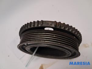 Gebruikte Krukas Poelie Alfa Romeo Giulietta (940) 1.4 TB 16V MultiAir Prijs € 30,00 Margeregeling aangeboden door Maresia Parts