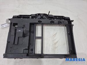 Gebruikte Frontpaneel Citroen C3 (SC) 1.0 Vti 68 12V Prijs € 60,00 Margeregeling aangeboden door Maresia Parts