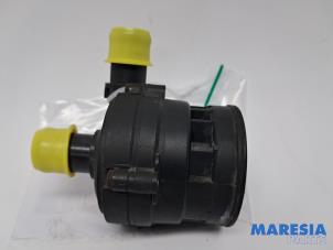 Gebruikte Waterpomp Opel Movano 2.3 CDTi 16V RWD Prijs € 30,25 Inclusief btw aangeboden door Maresia Parts