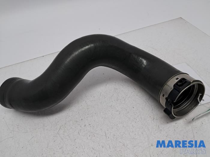 Gebruikte Intercooler Slang Nissan NV 300 1.6 dCi 95 Prijs € 48,40 Inclusief btw aangeboden door Maresia Parts