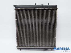 Gebruikte Radiateur Peugeot 208 I (CA/CC/CK/CL) 1.4 16V Prijs € 35,00 Margeregeling aangeboden door Maresia Parts