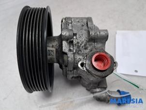 Gebruikte Servopomp Opel Movano 2.3 CDTi 16V RWD Prijs € 119,79 Inclusief btw aangeboden door Maresia Parts