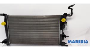 Gebruikte Radiateur Renault Megane III Grandtour (KZ) 1.2 16V TCE 115 Prijs € 35,00 Margeregeling aangeboden door Maresia Parts