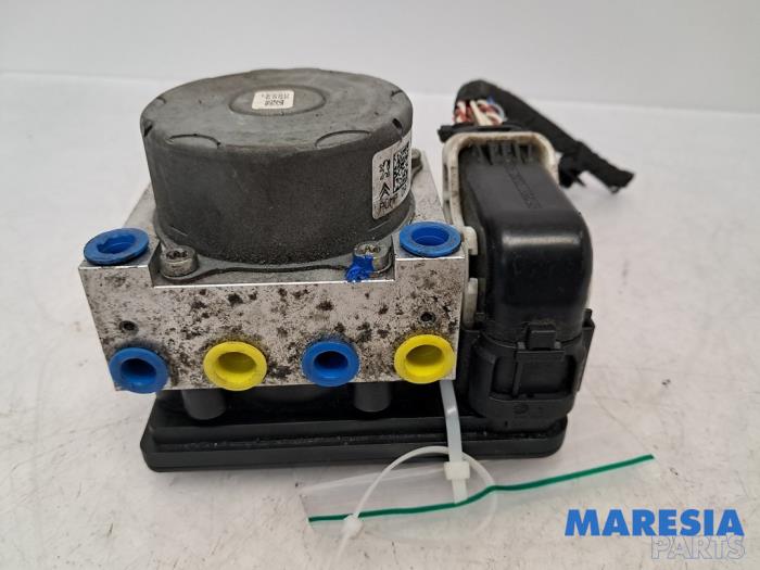 Gebruikte ABS Pomp Citroen C3 (SC) 1.0 Vti 68 12V Prijs € 49,95 Margeregeling aangeboden door Maresia Parts