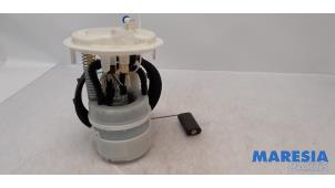 Gebruikte Tank element Pomp Citroen C3 (SC) 1.0 Vti 68 12V Prijs € 45,00 Margeregeling aangeboden door Maresia Parts