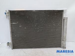 Gebruikte Airco Condensor Renault Twingo III (AH) 1.0 SCe 70 12V Prijs € 50,00 Margeregeling aangeboden door Maresia Parts