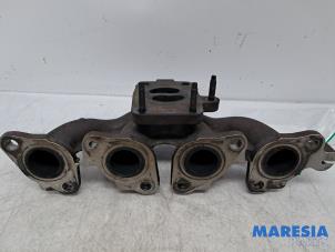 Gebruikte Spruitstuk Uitlaat Renault Grand Scénic III (JZ) 1.4 16V TCe 130 Prijs € 79,00 Margeregeling aangeboden door Maresia Parts