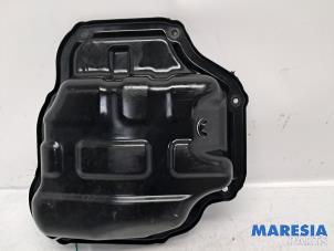 Gebruikte Carterpan Renault Grand Scénic III (JZ) 1.4 16V TCe 130 Prijs € 110,00 Margeregeling aangeboden door Maresia Parts