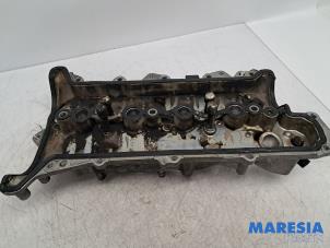 Gebruikte Kleppendeksel Renault Megane III Grandtour (KZ) 1.2 16V TCE 115 Prijs € 55,00 Margeregeling aangeboden door Maresia Parts