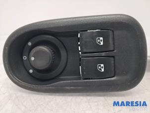 Gebruikte Combischakelaar ramen Renault Master III (MA/MB/MC/MD/MH/MF/MG/MH) 2.3 dCi 16V Prijs € 48,40 Inclusief btw aangeboden door Maresia Parts