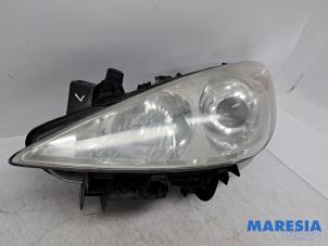 Gebruikte Linker Koplamp Peugeot 307 SW (3H) 2.0 16V Prijs € 45,00 Margeregeling aangeboden door Maresia Parts