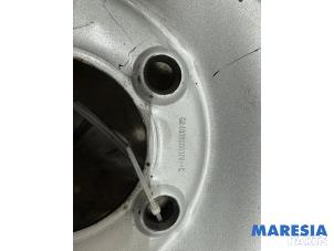 Gebruikte Velg Renault Master III (FV) 2.3 dCi 170 16V FWD Prijs € 48,40 Inclusief btw aangeboden door Maresia Parts