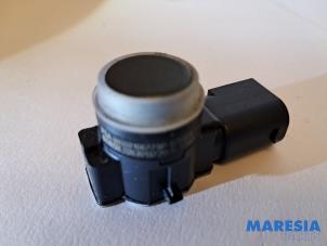 Gebruikte Dode hoek sensor Citroen C4 Picasso (3D/3E) 1.6 16V THP 155 Prijs € 19,00 Margeregeling aangeboden door Maresia Parts