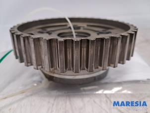 Gebruikte Nokkenas Tandwiel Peugeot 208 I (CA/CC/CK/CL) 1.0 Vti 12V PureTech Prijs € 35,00 Margeregeling aangeboden door Maresia Parts