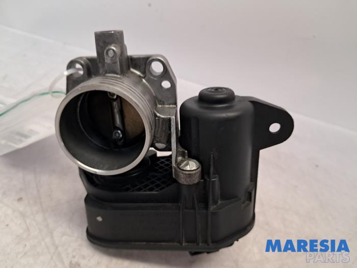 Gebruikte Gasklephuis Peugeot 208 I (CA/CC/CK/CL) 1.0 Vti 12V PureTech Prijs € 34,99 Margeregeling aangeboden door Maresia Parts
