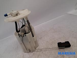 Gebruikte Tank element Pomp Renault Grand Scénic III (JZ) 2.0 16V CVT Prijs € 75,00 Margeregeling aangeboden door Maresia Parts