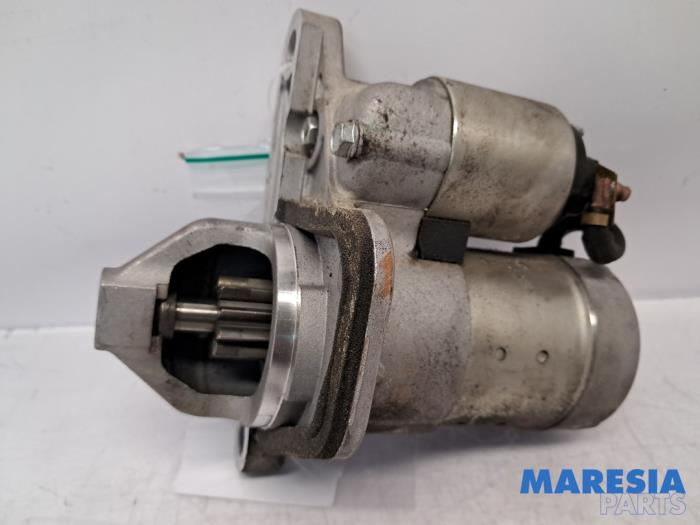 Gebruikte Startmotor Renault Grand Scénic III (JZ) 2.0 16V CVT Prijs € 50,00 Margeregeling aangeboden door Maresia Parts
