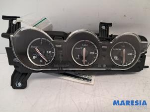 Gebruikte Display Interieur Alfa Romeo 159 Sportwagon (939BX) 1.8 TBi 16V Prijs € 50,00 Margeregeling aangeboden door Maresia Parts