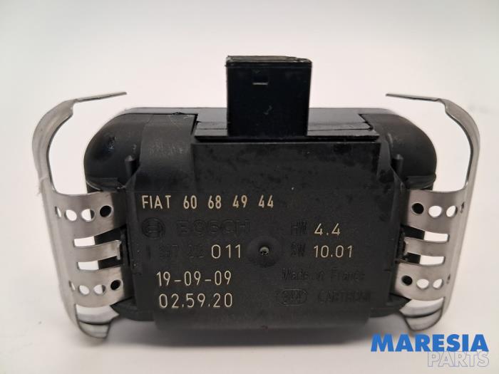 Regensensor van een Alfa Romeo 159 Sportwagon (939BX) 1.8 TBi 16V 2010