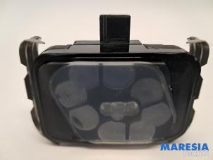 Gebruikte Regensensor Alfa Romeo 159 Sportwagon (939BX) 1.8 TBi 16V Prijs € 40,00 Margeregeling aangeboden door Maresia Parts