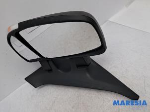 Gebruikte Buitenspiegel links Renault Master III (FV) 2.3 dCi 170 16V FWD Prijs € 133,10 Inclusief btw aangeboden door Maresia Parts