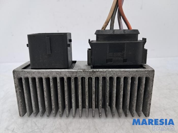 Gebruikte Computer Koeling Renault Master III (FV) 2.3 dCi 170 16V FWD Prijs € 30,25 Inclusief btw aangeboden door Maresia Parts
