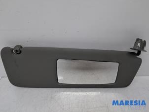 Gebruikte Zonneklep Renault Master III (FV) 2.3 dCi 170 16V FWD Prijs € 36,30 Inclusief btw aangeboden door Maresia Parts