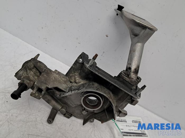 Gebruikte Oliepomp Alfa Romeo Giulietta (940) 1.4 TB 16V MultiAir Prijs € 75,00 Margeregeling aangeboden door Maresia Parts