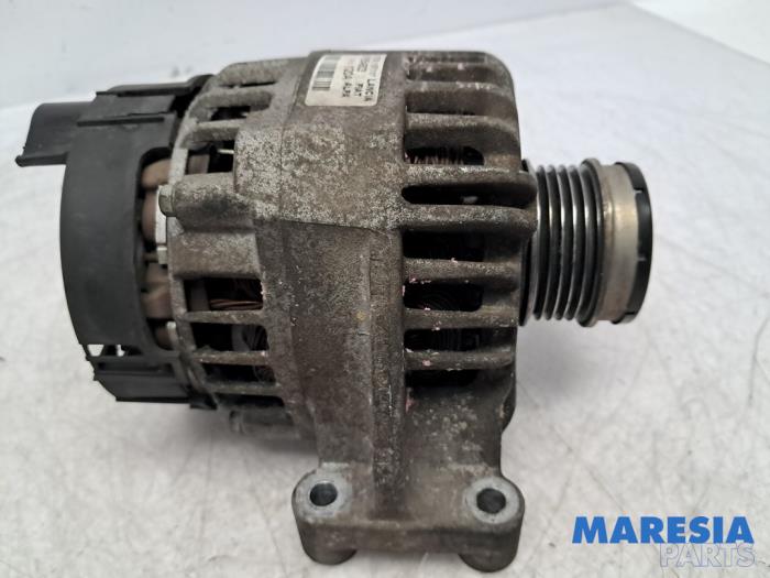 Gebruikte Alternator Alfa Romeo Giulietta (940) 1.4 TB 16V MultiAir Prijs € 50,00 Margeregeling aangeboden door Maresia Parts