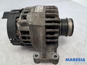 Gebruikte Dynamo Alfa Romeo Giulietta (940) 1.4 TB 16V MultiAir Prijs € 50,00 Margeregeling aangeboden door Maresia Parts