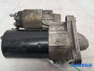 Startmotor van een Alfa Romeo 159 Sportwagon (939BX) 1.8 TBi 16V 2010