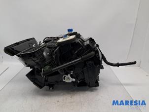 Gebruikte Chaufagebak Renault Trafic (1FL/2FL/3FL/4FL) 1.6 dCi 125 Twin Turbo Prijs € 361,79 Inclusief btw aangeboden door Maresia Parts