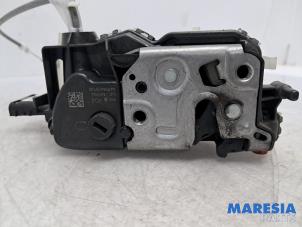 Gebruikte Deurslot Mechaniek 4Deurs links-achter Citroen C4 Cactus (0B/0P) 1.2 PureTech 110 12V Prijs € 24,99 Margeregeling aangeboden door Maresia Parts