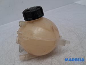 Gebruikte Expansievat Citroen Berlingo Cinqspace, Multispace 1.6 VTi 120 16V Prijs € 15,00 Margeregeling aangeboden door Maresia Parts