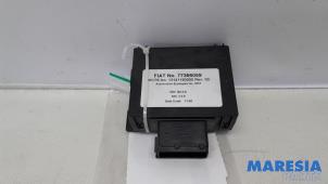 Gebruikte Cabriokap computer Fiat 500C (312) 1.2 69 Prijs € 149,95 Margeregeling aangeboden door Maresia Parts