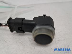 Gebruikte PDC Sensor Fiat 500C (312) 1.2 69 Prijs € 19,50 Margeregeling aangeboden door Maresia Parts